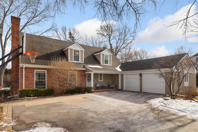 2047 Butternut Ln, Northbrook, IL 60062