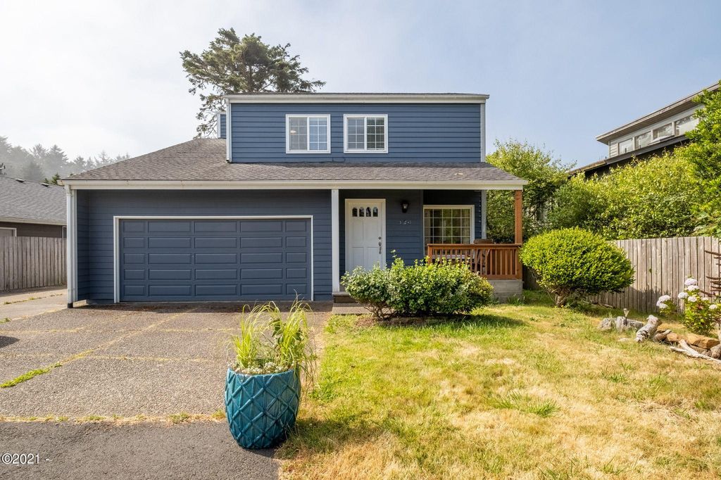 420 SW South Point St, Depoe Bay, OR 97341