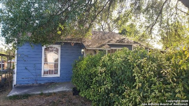 1016 W Lullwood Ave, San Antonio, TX 78201