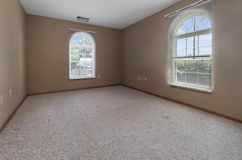 1081 S Broadway #201, Lexington, KY 40504