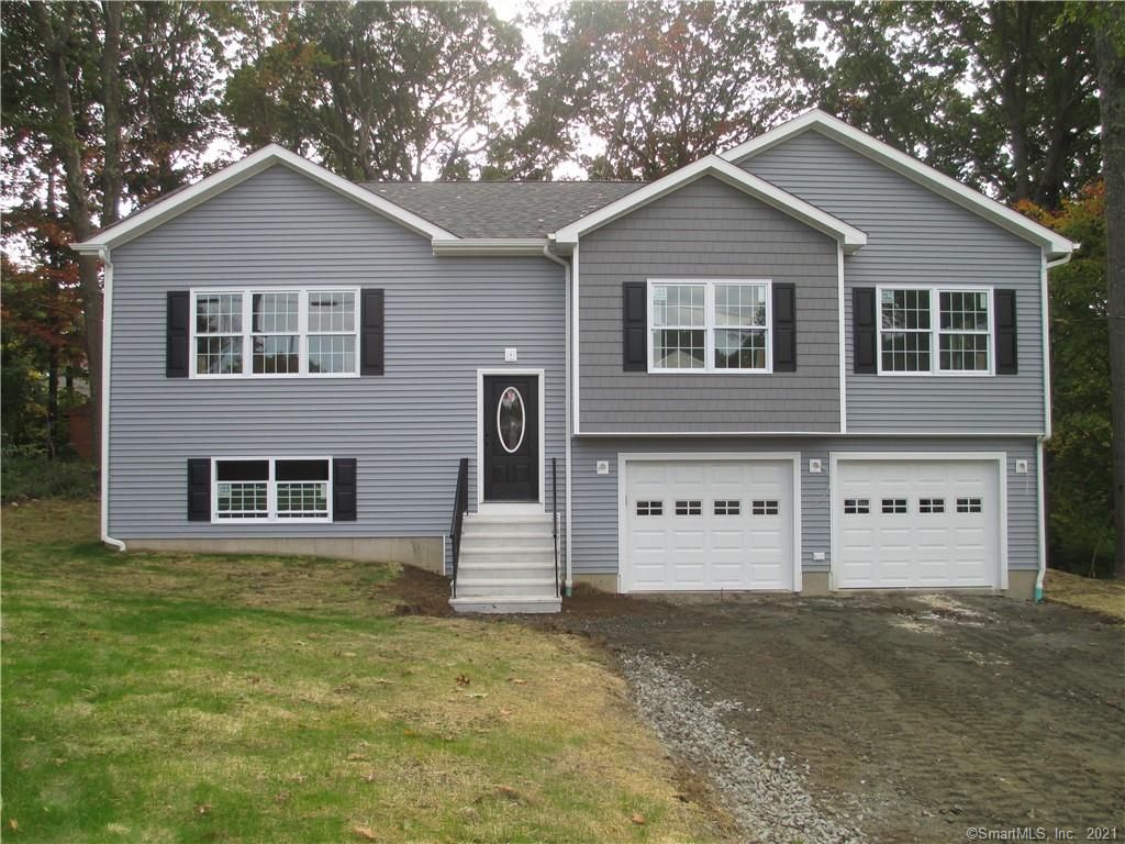100 Geddes Ter, Waterbury, CT 06708