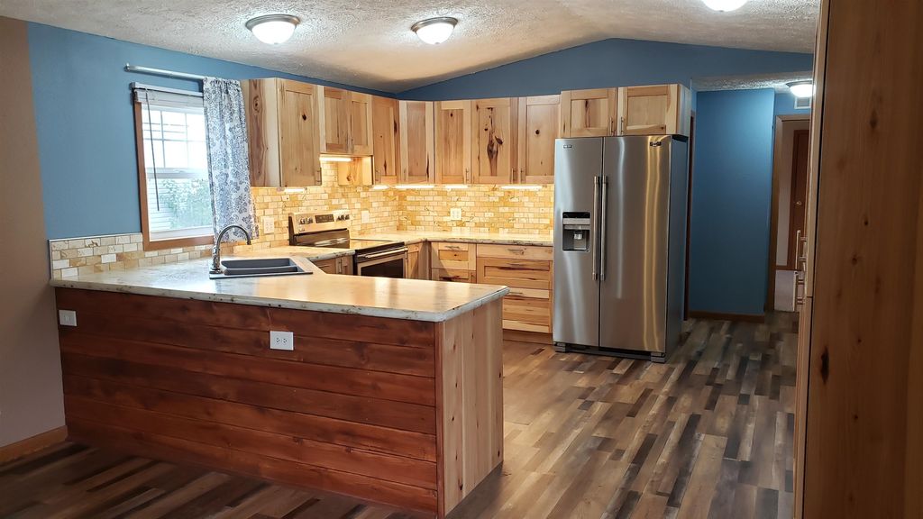 2701 Grand Ave, Kearney, NE 68847