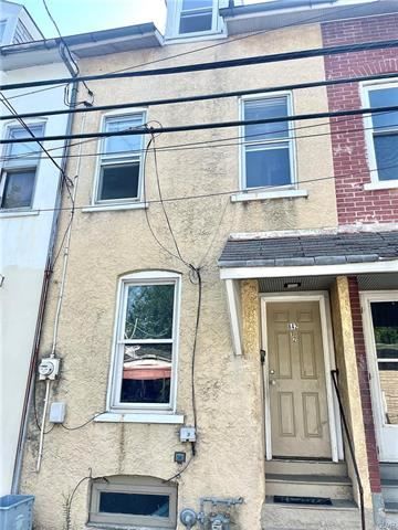 842 Elliger St, Allentown, PA 18102
