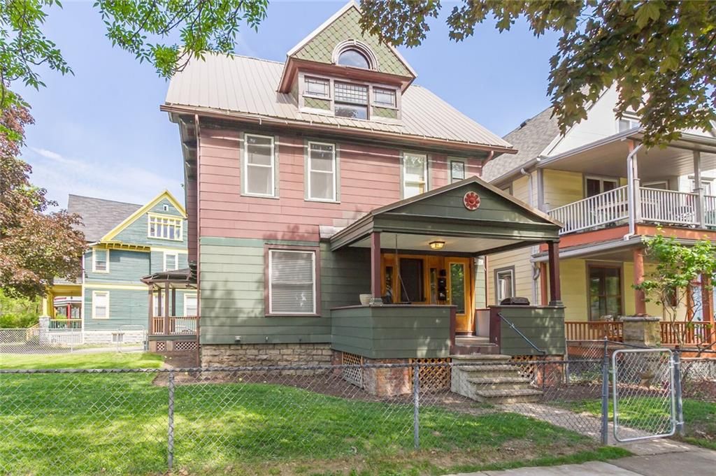 77 Boardman St, Rochester, NY 14607