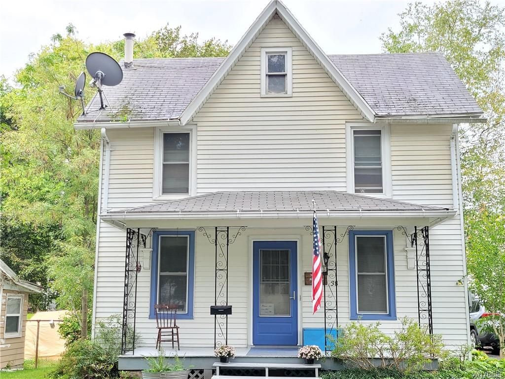 38 Genesee St, Mount Morris, NY 14510