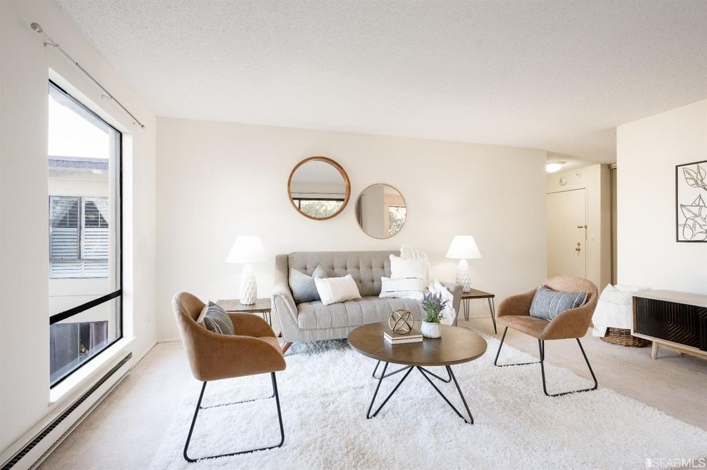 4 Admiral Dr #B428, Emeryville, CA 94608