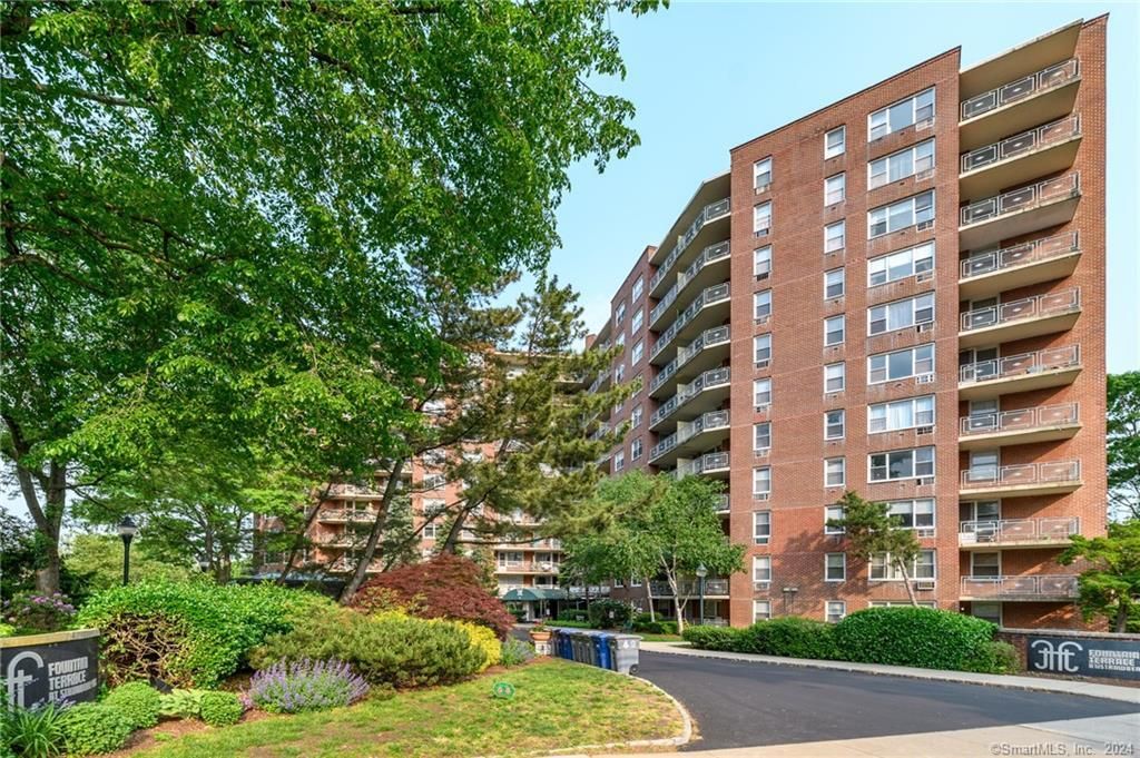 71 Strawberry Hill Ave #615, Stamford, CT 06902