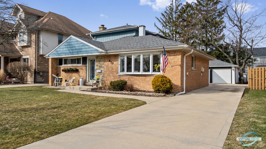 470 N Oak St, Elmhurst, IL 60126