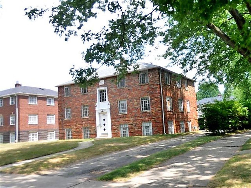 2978 Densmore Dr #3, Toledo, OH 43606