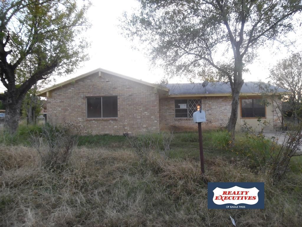 2102 California Ave, Carrizo Springs, TX 78834 Trulia