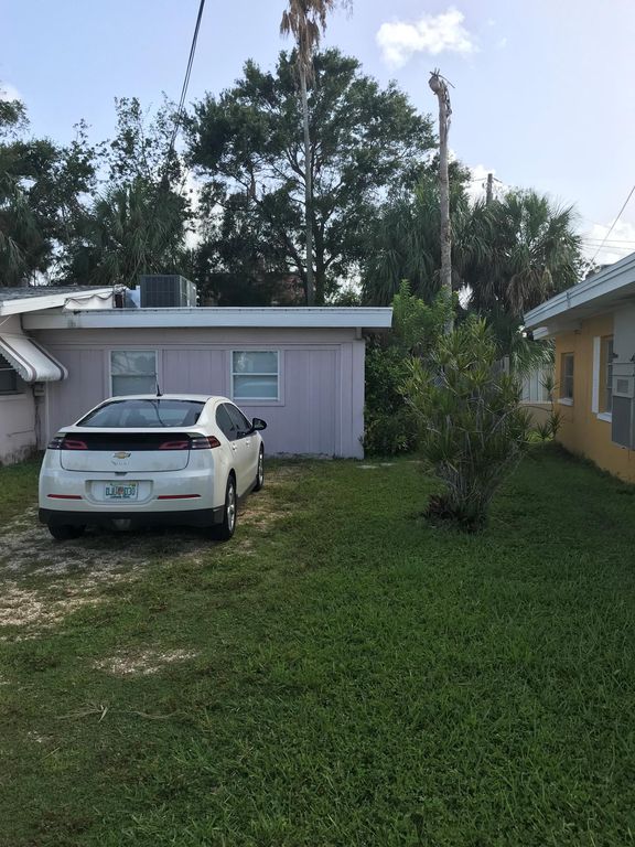 15396 2nd St E #1, Madeira Beach, FL 33708