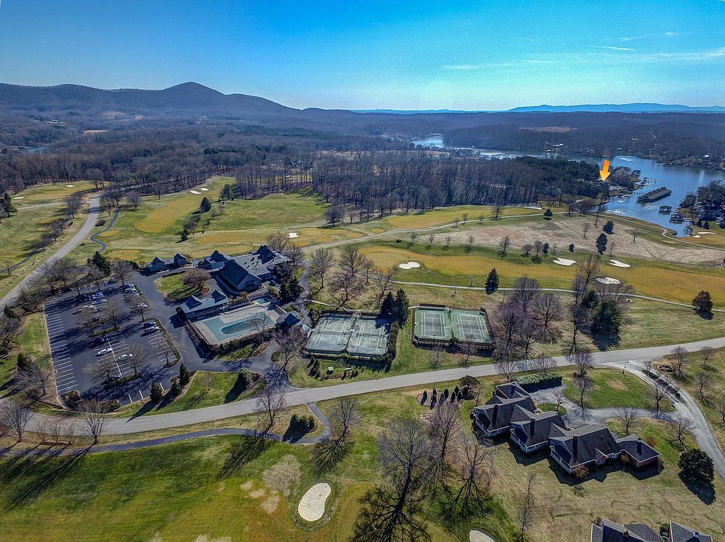 410 Marina Bay, Penhook, VA 2 Bed, 2 Bath SingleFamily Home 19