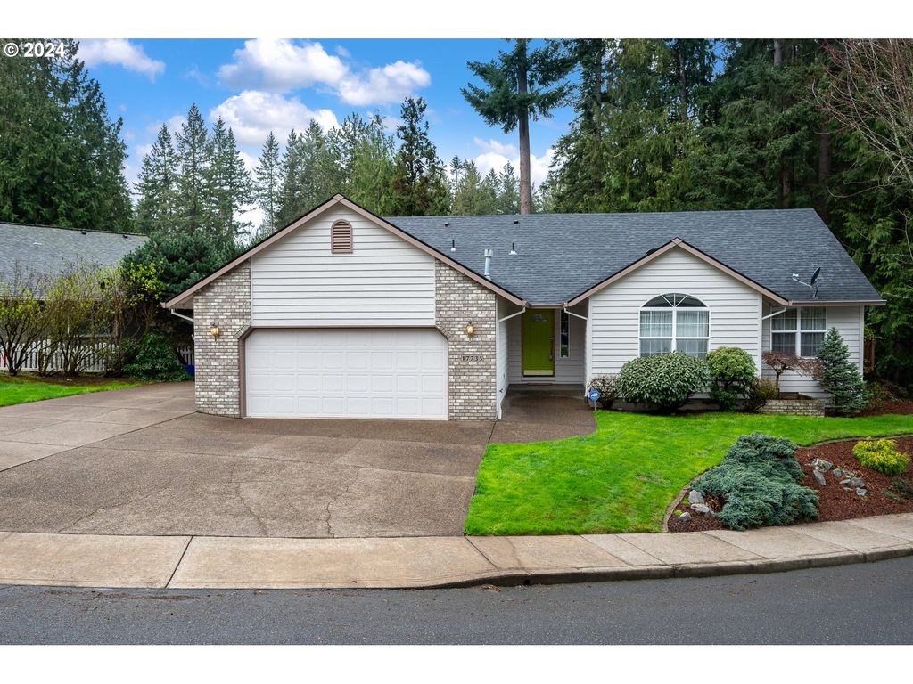 17735 Loundree Dr, Sandy, OR 97055