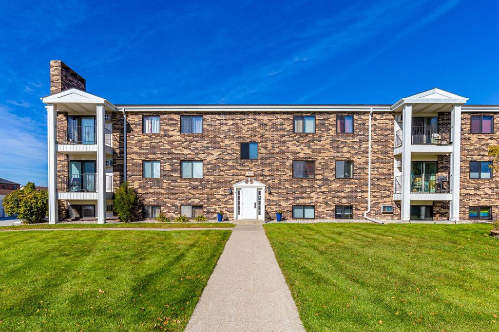 321 Prairiewood Cir S 102, Fargo, ND 58103 MLS 235152 Trulia