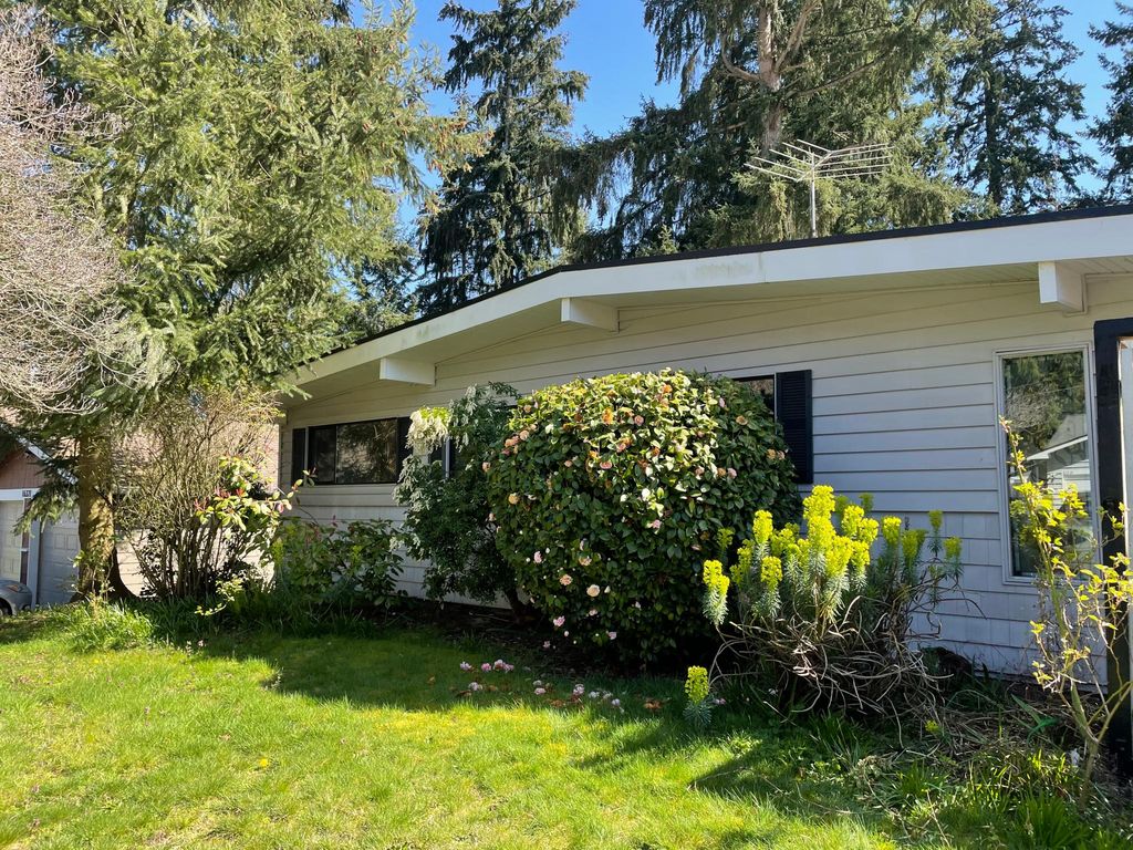 16313 Lake Hills Blvd, Bellevue, WA 98008 Trulia