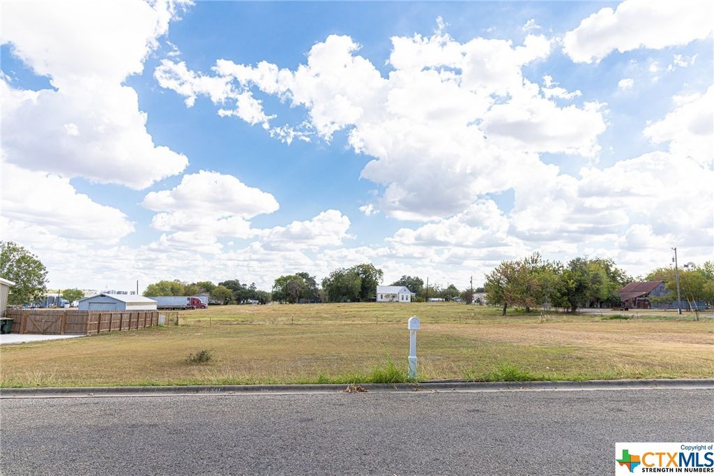 716 Wendel St, Shiner, TX 77984 Trulia