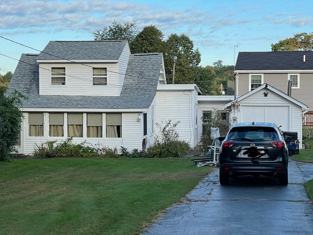 2 Garfield Ave, Danvers, MA 01923