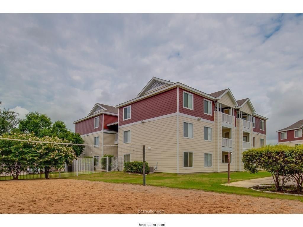 519 Southwest Pkwy #204, College Station, TX 77840