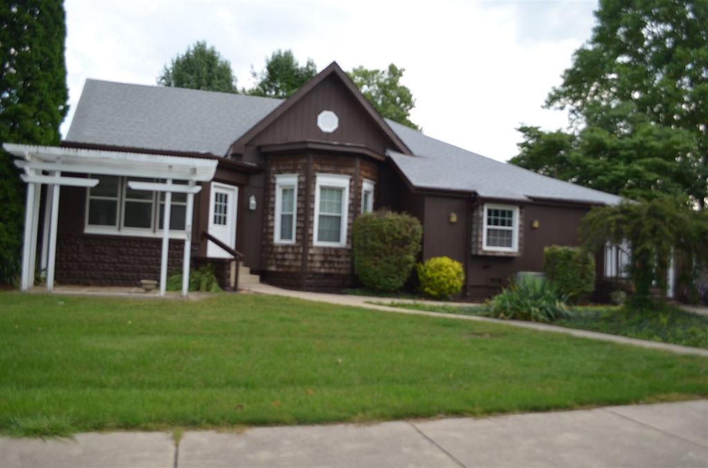 703 N Main St, Tipton, IN 46072 Trulia