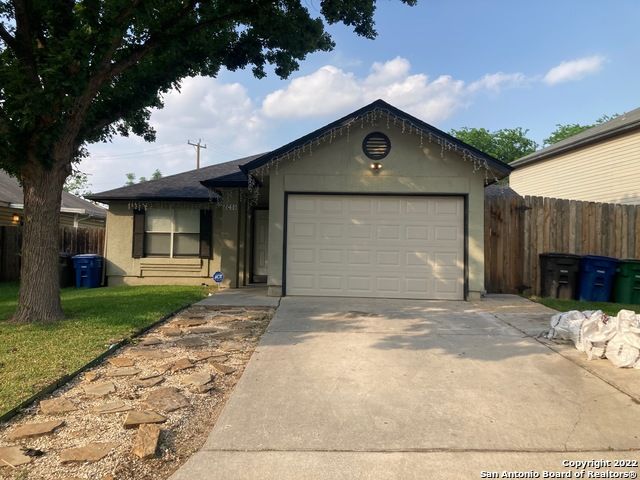 8014 Hoovers Bend, San Antonio, TX 78250