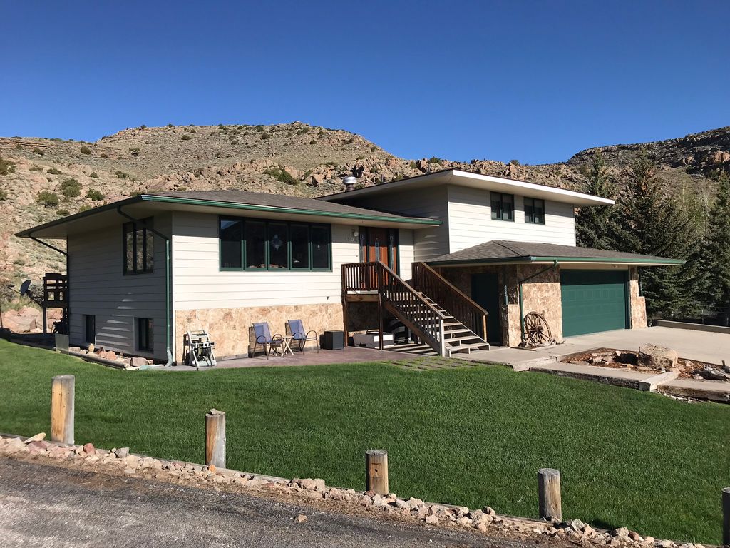 1704 Coulson Dr, Rawlins, WY 4 Bed, 3 Bath SingleFamily Home 37