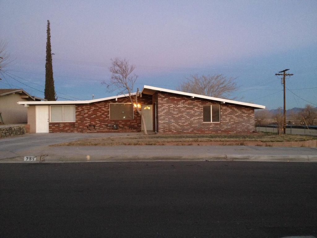 751 Frances Dr, Barstow, CA 4 Bed, 2 Bath SingleFamily