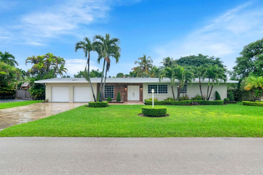 15285 SW 84th Ave, Miami, FL 33157