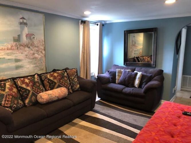 1100 Memdy A St, Belmar, NJ 07719