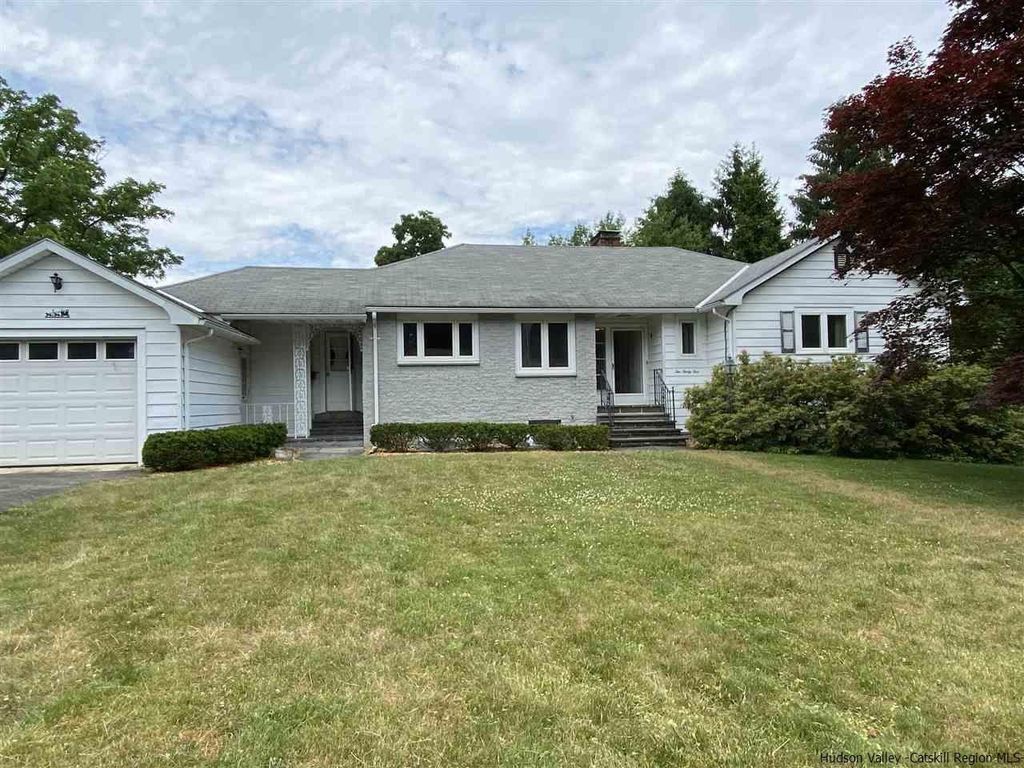 235 Pearl St, Kingston, NY 3 Bed, 2 Bath SingleFamily 235 Pearl St, Kingston, NY 3 Bed, 2 Bath SingleFamily