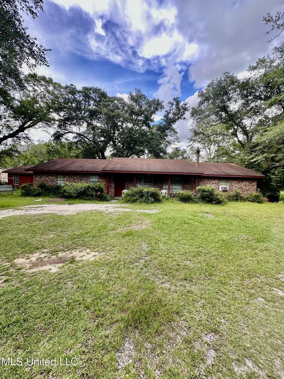 3517 Sheffield Rd, Moss Point, MS 39562