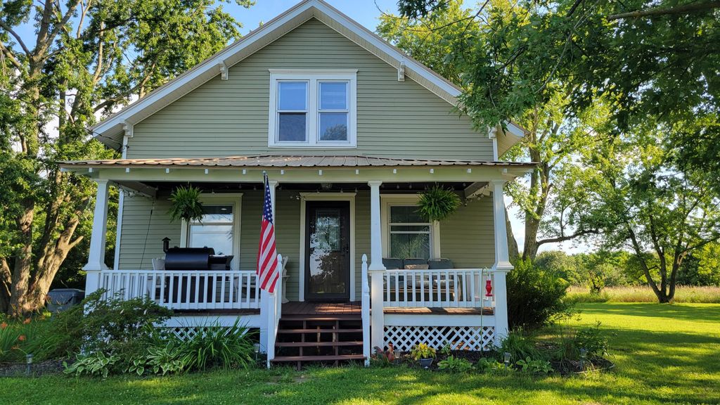 45423 County Road 374, Paw Paw, MI 49079