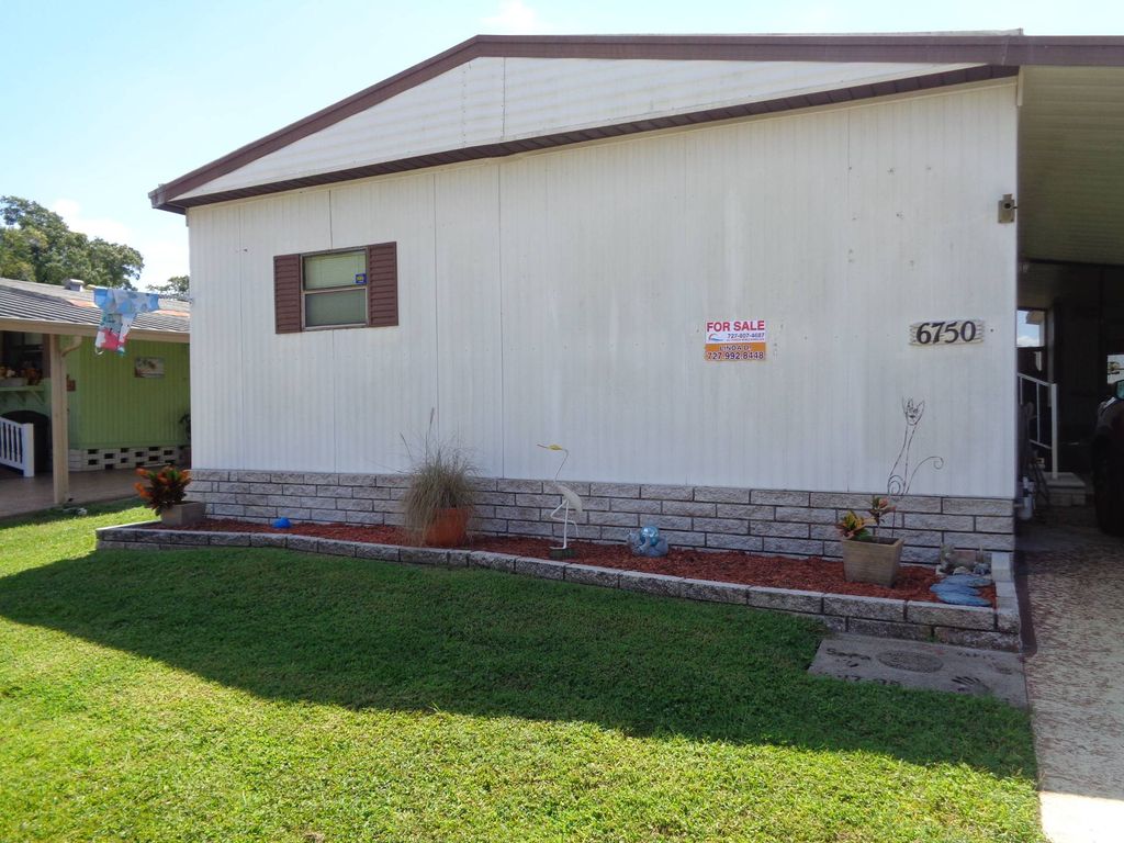 6750 Raspberry Dr, New Port Richey, FL 34653