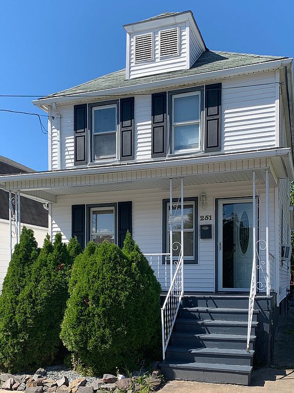 251 Joseph Ln, Wilkes Barre, PA 18702