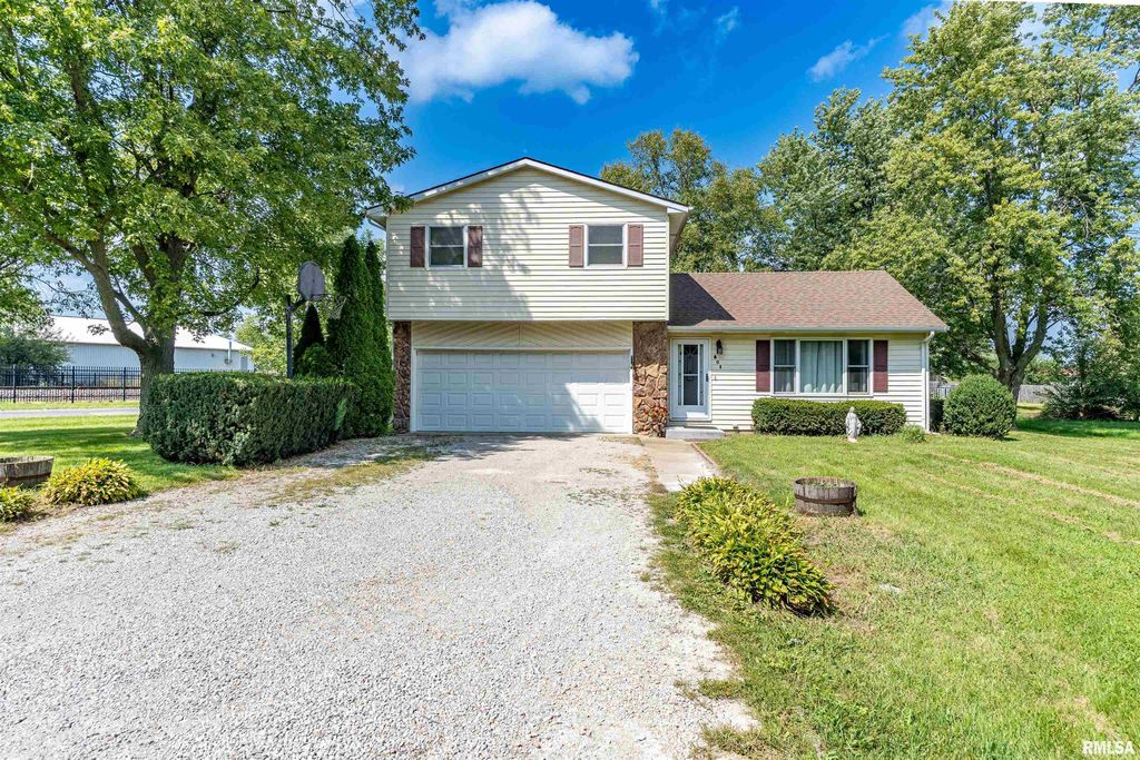 601 North St, Chenoa, IL 61726 Trulia