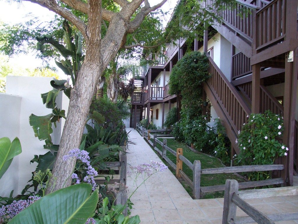 6640 Abrego Rd. The Hive IV Apartments Goleta, CA Trulia