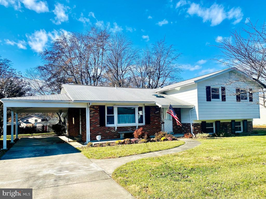 14206 London Ln, Rockville, MD 20853
