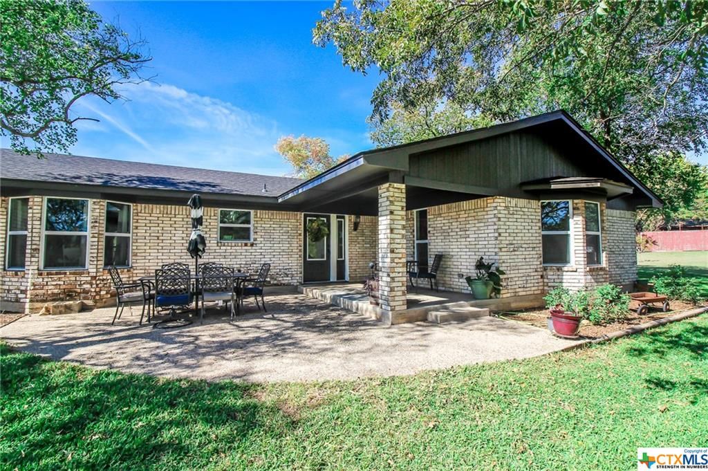 204 S Highway 95, Little River Academy, TX 76554 4 Bed, 3 Bath Single