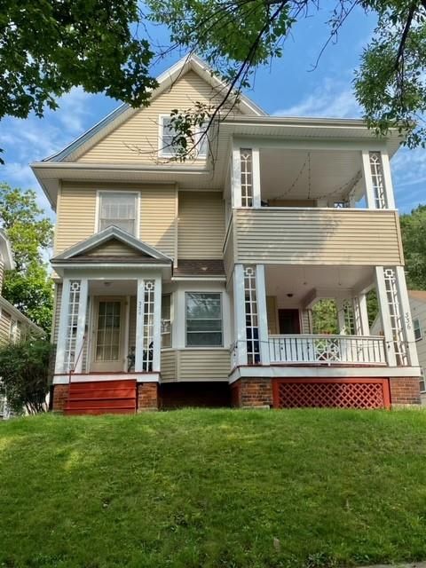 334 Laburnam Cres, Rochester, NY 14620