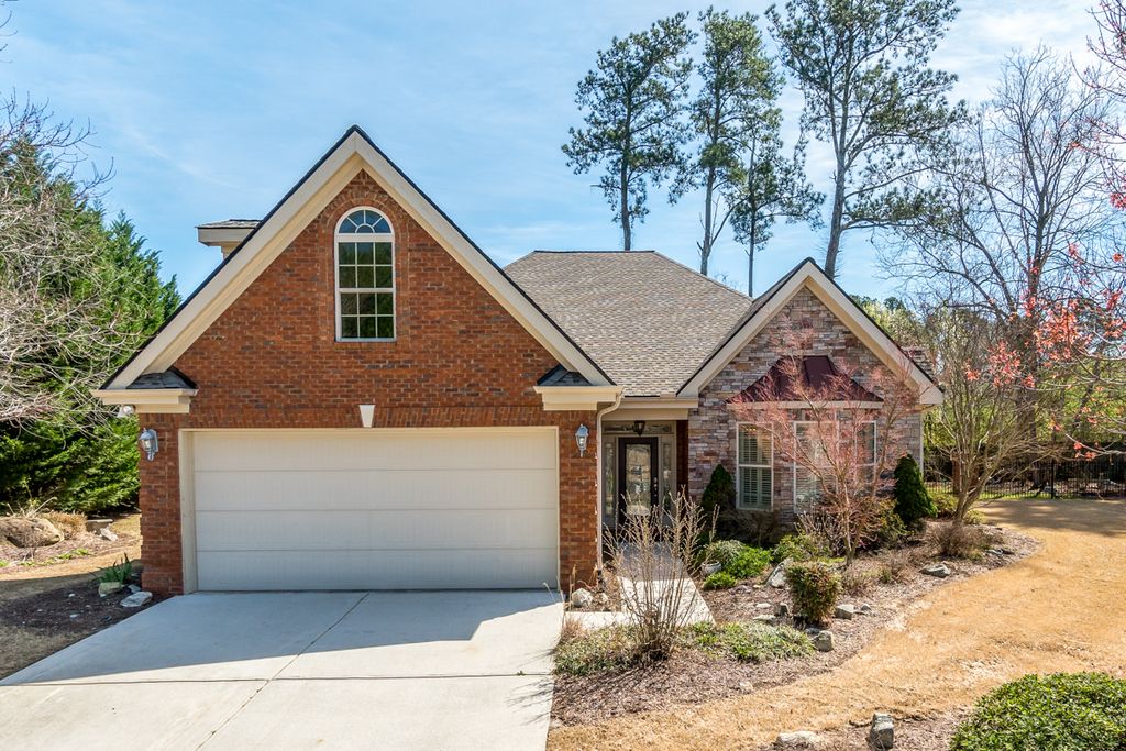 242 Madison Park Dr, Grayson, GA 4 Bed, 3 Bath SingleFamily Home