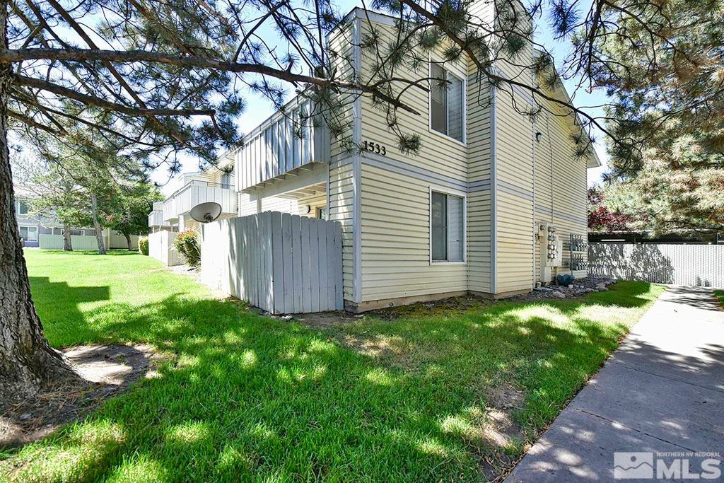 1533 Delucchi Ln #F, Reno, NV 89502