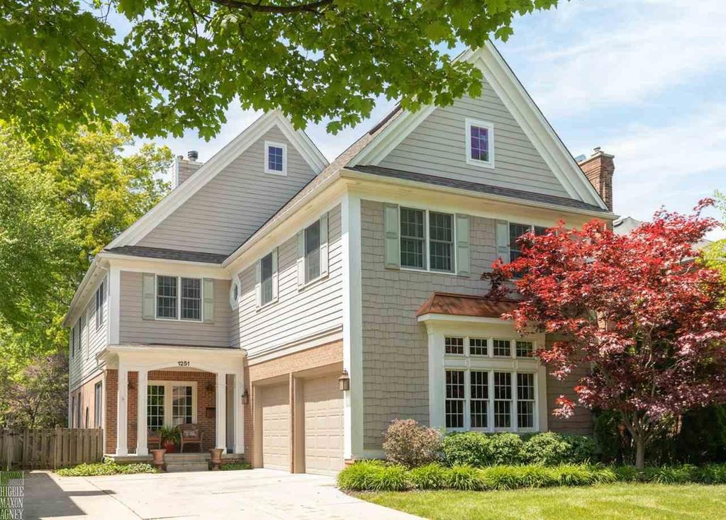 Grosse Pointe Makes Top 10 List Of Best Suburbs To Live In Mi Patch