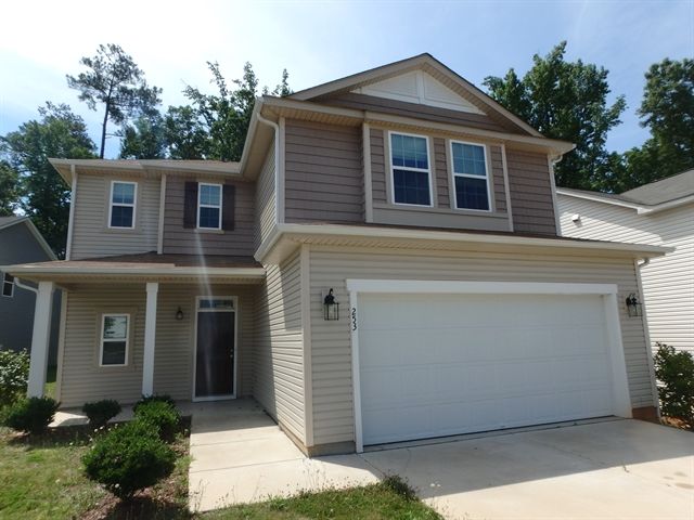 253 Averasboro Dr, Clayton, NC 27520