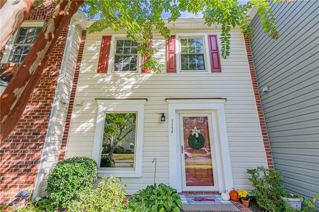 2258 High Bush Cir, Glen Allen, VA 23060