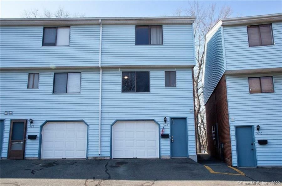 521 Blackstone Vlg #521, Meriden, CT 06450