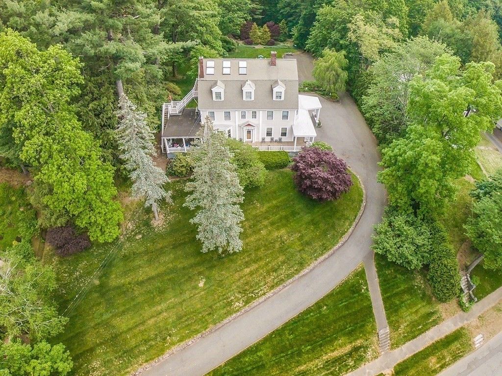 29 Highland Ave, Greenfield, MA 01301