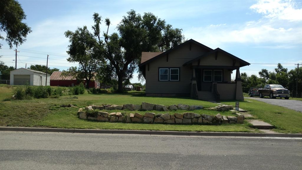 804 Eakin St, Jetmore, KS 67854 Trulia