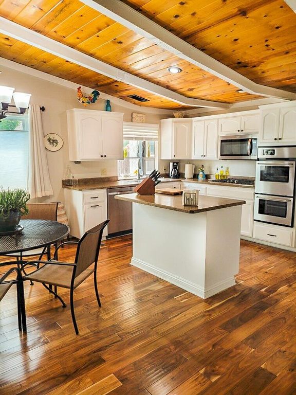 3605 Alma Ave, Redding, CA 96002