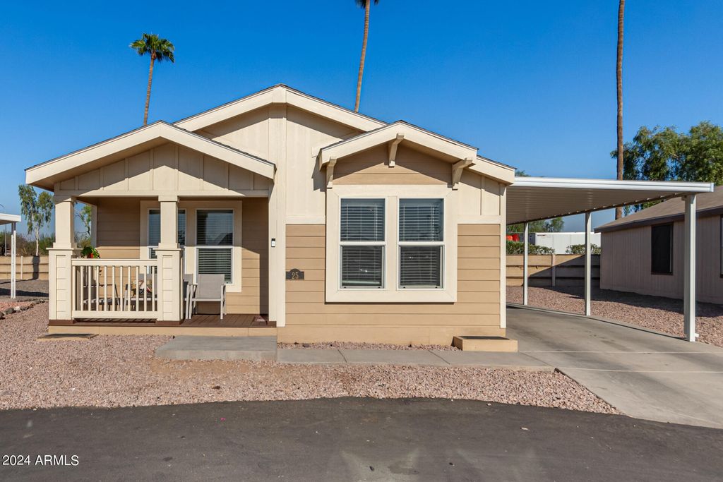649 N  67th Dr #25, Phoenix, AZ 85043
