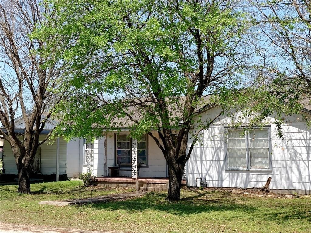 119 N 6th St, Lott, TX 76656 Trulia