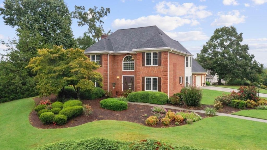 4342 Trotters Way Dr, Snellville, GA 30039
